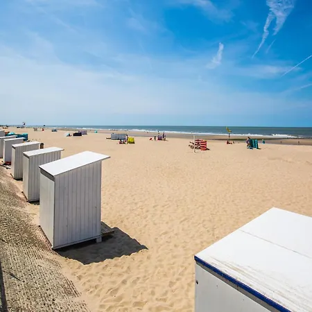 Flat In Koksijde Near Casino Square, Cleaning Included * Middelkerke