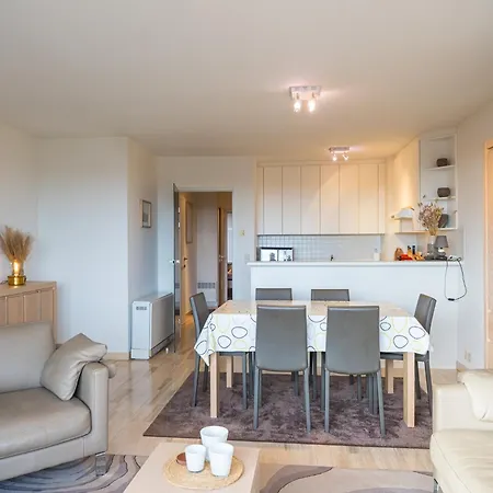 Flat In Koksijde Near Casino Square, Cleaning Included Apartment Middelkerke